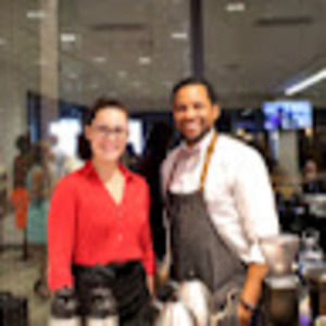 Meet your Posher, Naiomy